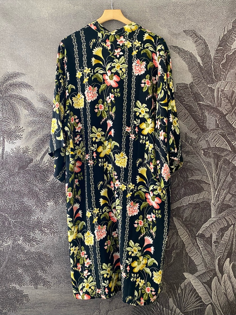 by Anthropologie long floral kimono, one size - Picture 2 of 4